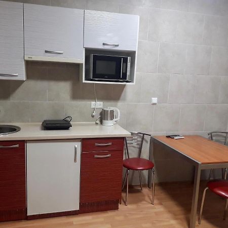 Smart Studio-Біля Вокзалу-Недалеко Від Центру-Городоцька 131 Lviv Ngoại thất bức ảnh