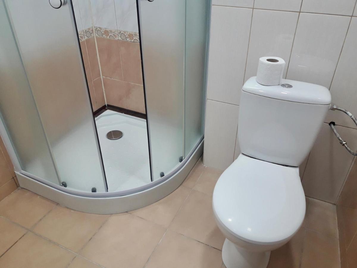 Smart Studio-Біля Вокзалу-Недалеко Від Центру-Городоцька 131 Lviv Ngoại thất bức ảnh